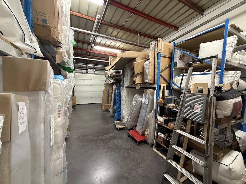 Local commercial - 676 m² - 5 pièces