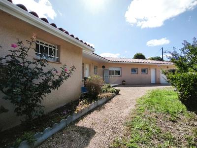 Maison - 140 m² - 7 pièces