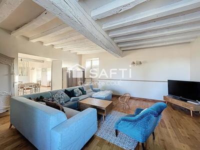 Maison - 260 m² - 11 pièces