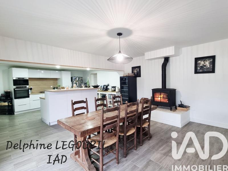 Maison de campagne - 256 m² - 8 pièces