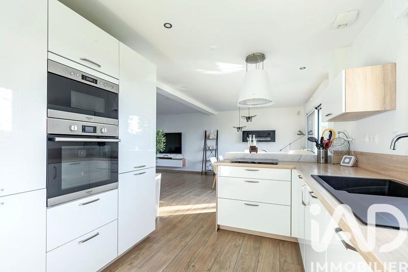 Maison - 118 m² - 6 pièces