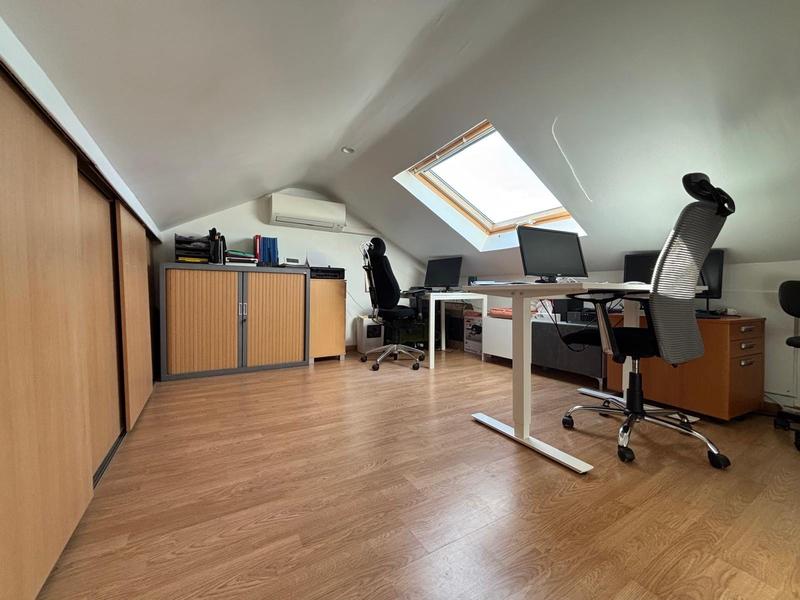 Maison - 102 m² - 6 pièces