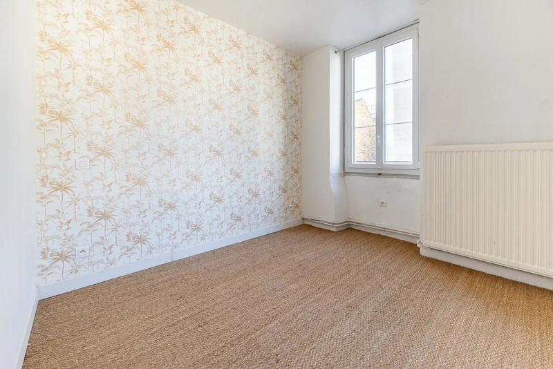 Appartement - 81 m² - 3 pièces