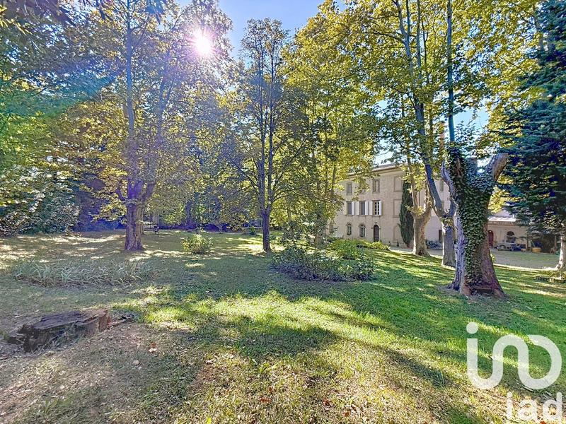 Château - 330 m² - 11 pièces