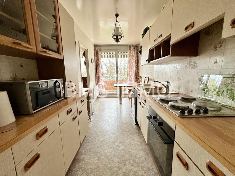 Appartement - 75 m² - 3 pièces