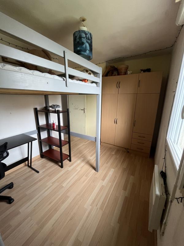 Maison - 99 m² - 5 pièces