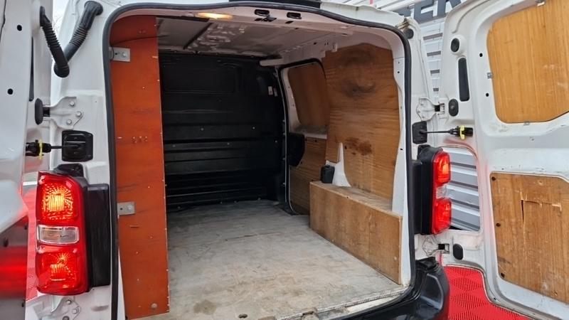 Citroën Jumpy Fourgon xs bluehdi 120 ss bvm6 club 300 nm