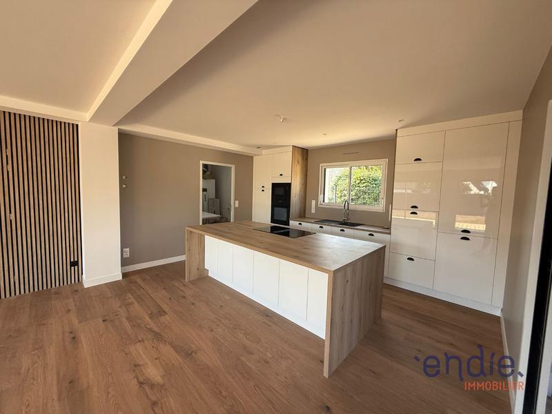 Maison - 144 m² - 5 pièces