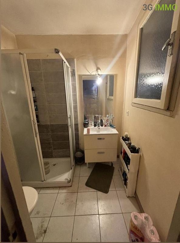 Immeuble - 180 m² - 9 pièces