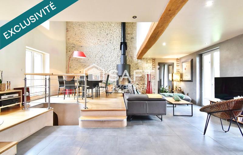 Maison - 200 m² - 8 pièces