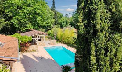 Maison - 146 m² - 6 pièces