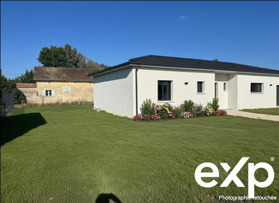 Maison - 98 m² - 4 pièces