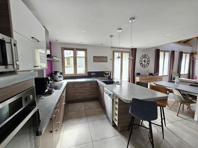 Maison - 149 m² - 5 pièces