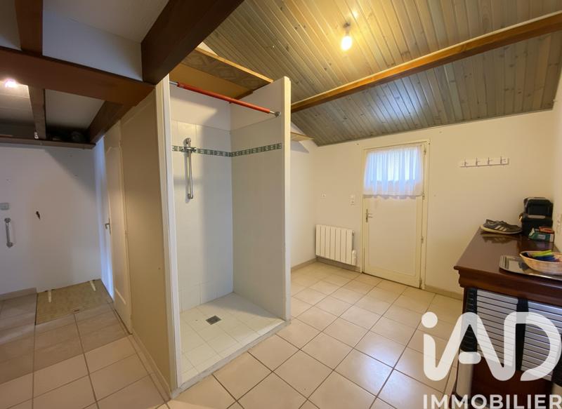 Maison - 140 m² - 9 pièces