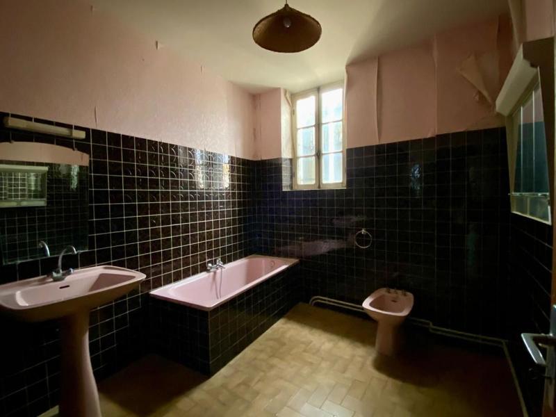 Maison - 203 m² - 6 pièces