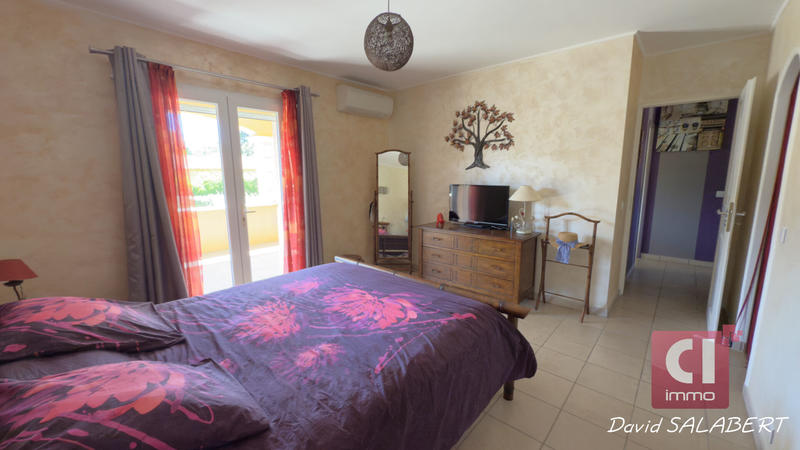 Maison - 204 m² - 7 pièces