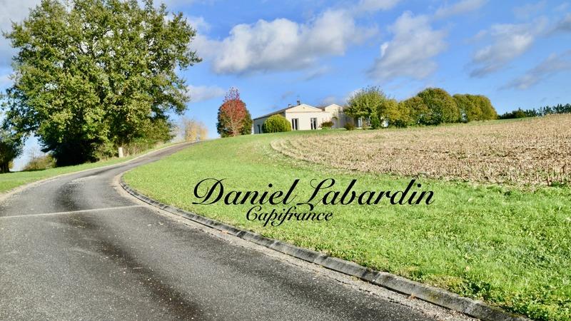 Villa - 188 m² - 6 pièces