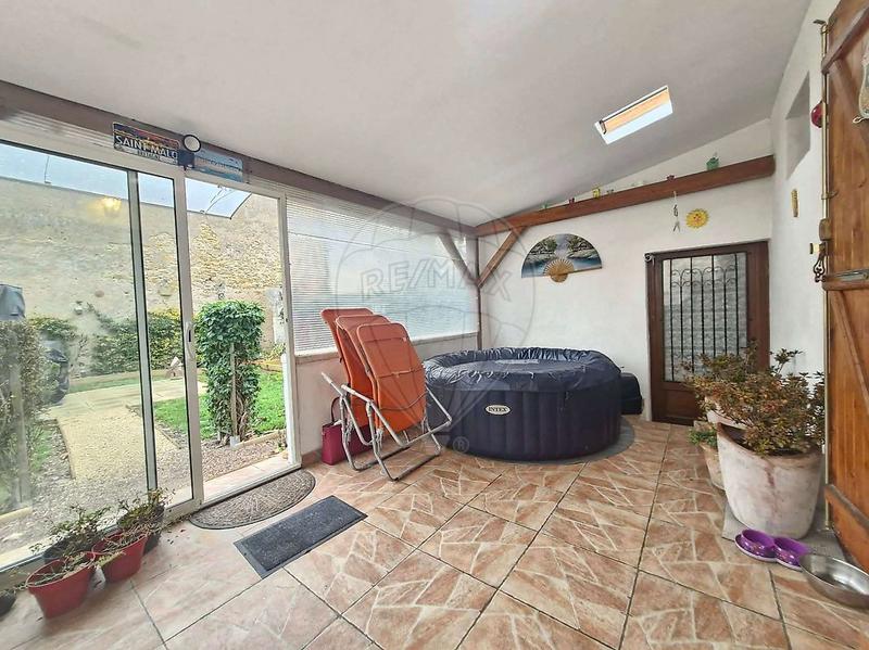 Maison - 92 m² - 4 pièces