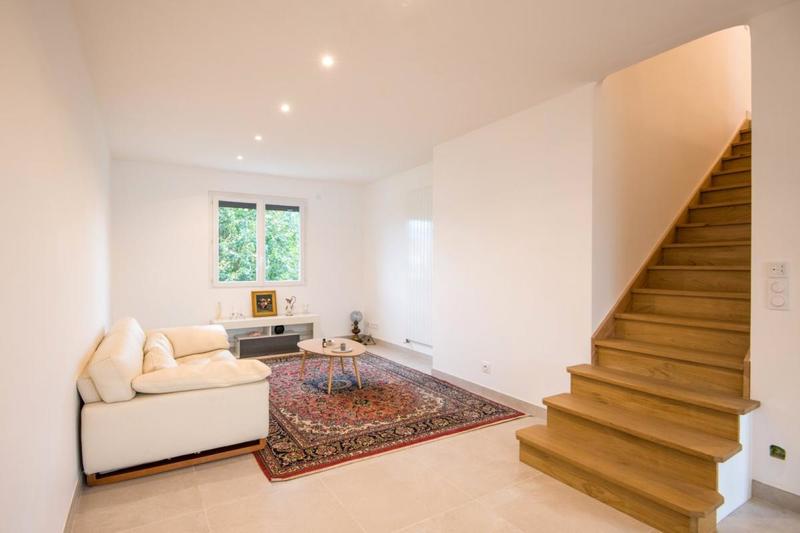 Maison - 135 m² - 6 pièces