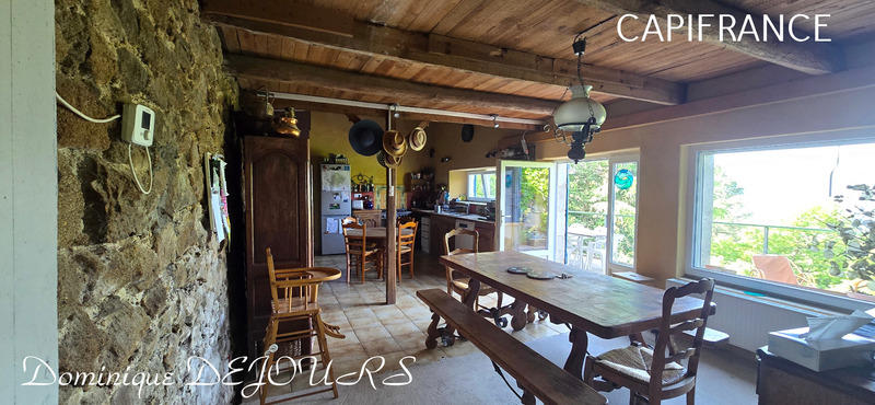 Maison - 176 m² - 9 pièces