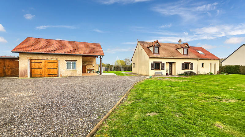 Maison - 142 m² - 6 pièces