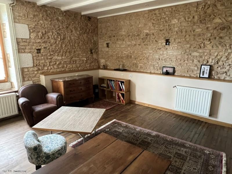 Maison en pierre - 273 m² - 6 pièces