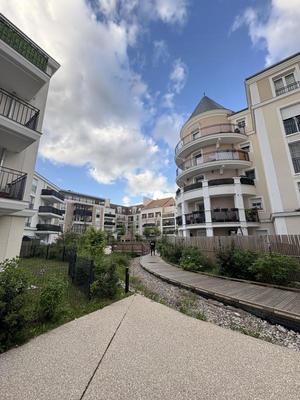 Appartement - 76 m² - 4 pièces