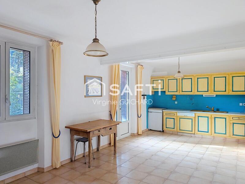 Maison - 138 m² - 5 pièces