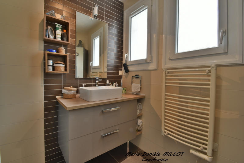 Maison - 109 m² - 6 pièces