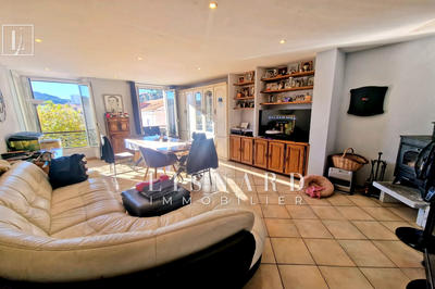 Maison - 400 m² - 14 pièces