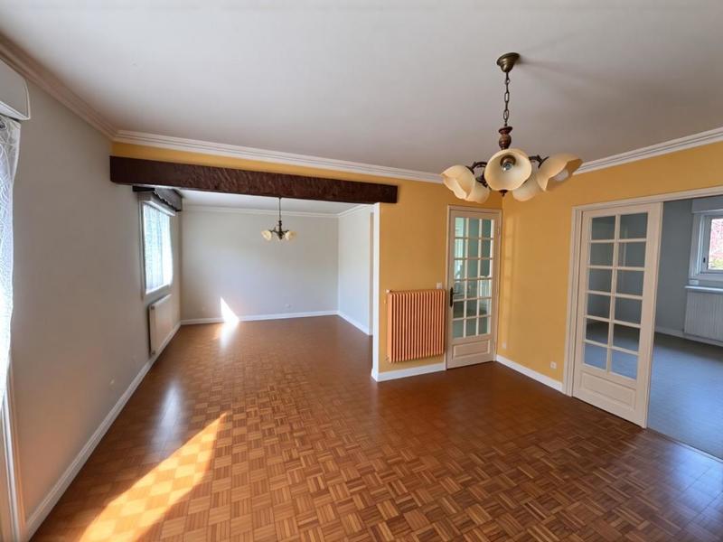 Maison - 97 m² - 5 pièces