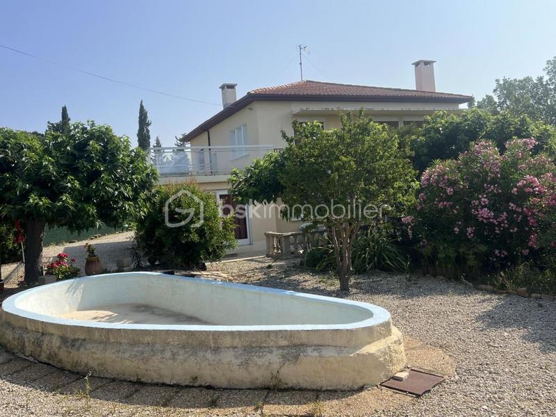 Maison traditionnelle - 162 m² - 7 pièces