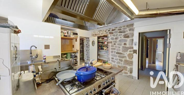 Appartement - 465 m² - 18 pièces