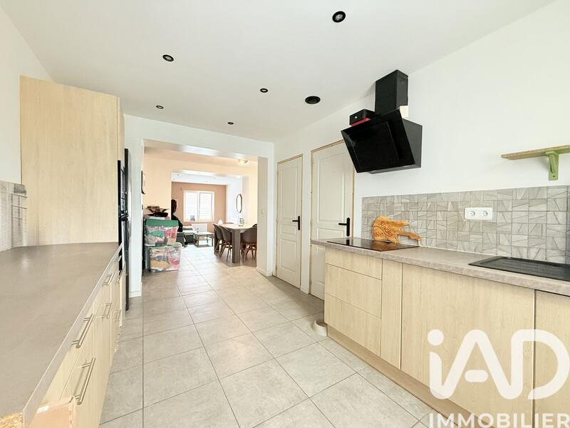 Maison - 88 m² - 4 pièces