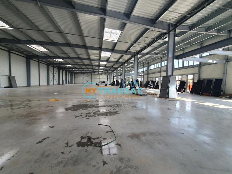 Local d'activités - 533 m²