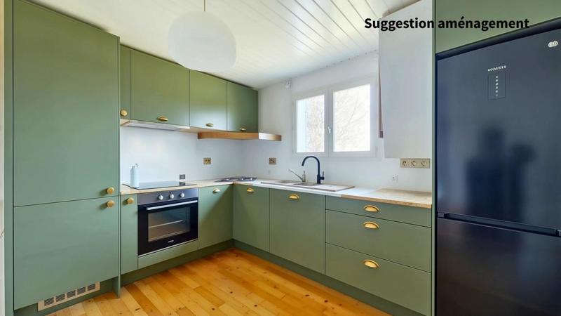 Maison - 180 m² - 7 pièces