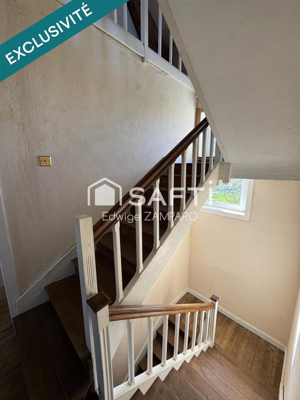 Maison - 280 m² - 9 pièces