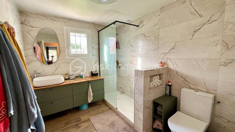 Maison traditionnelle - 147 m² - 7 pièces