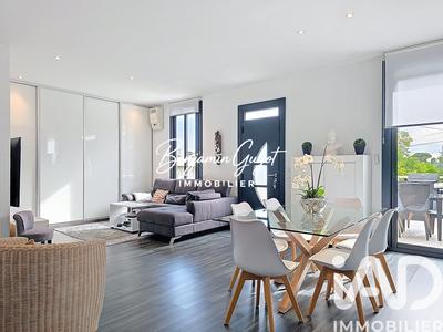 Maison - 111 m² - 4 pièces