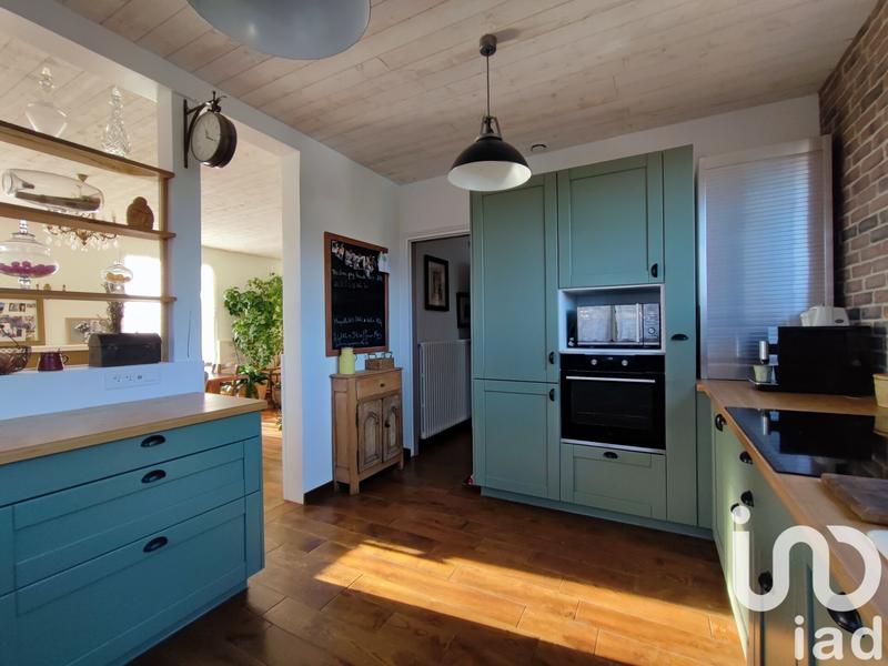 Maison - 242 m² - 8 pièces