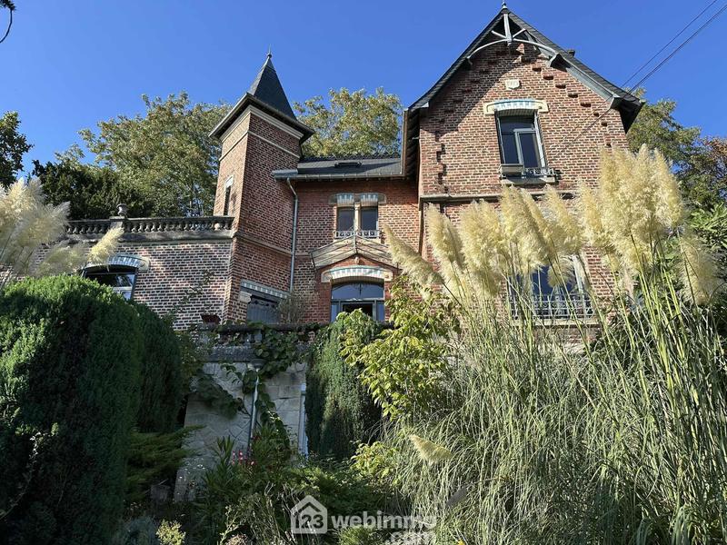 Maison - 187 m² - 8 pièces