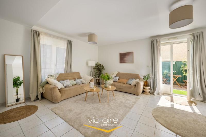 Château - 123 m² - 7 pièces