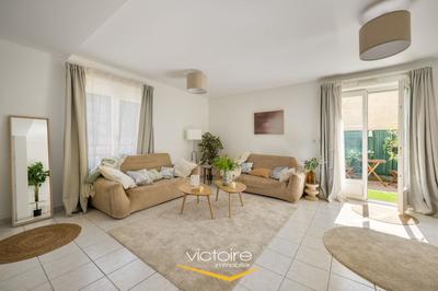 Château - 123 m² - 7 pièces