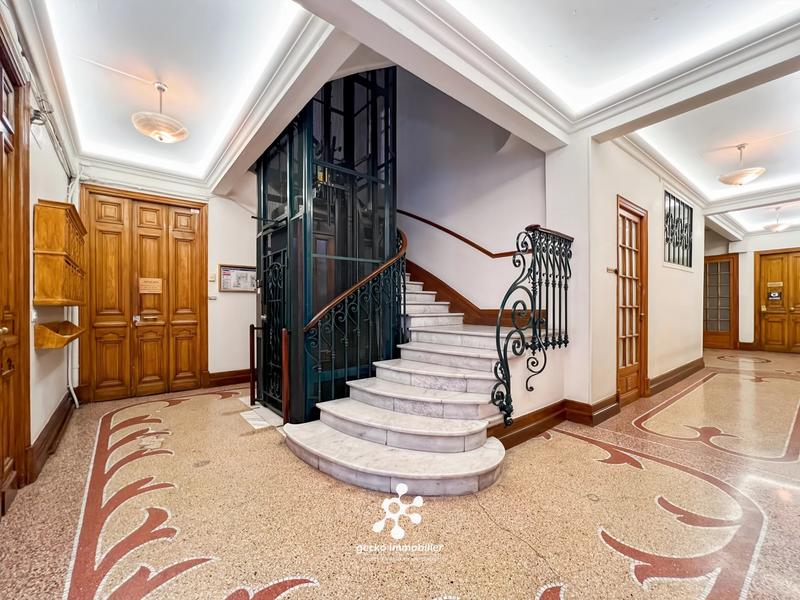 Appartement - 100 m² - 5 pièces