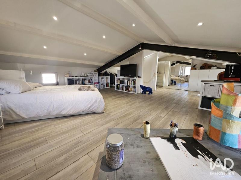 Maison - 159 m² - 6 pièces