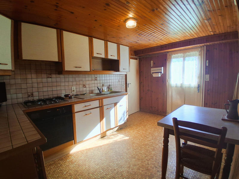 Maison - 93 m² - 4 pièces