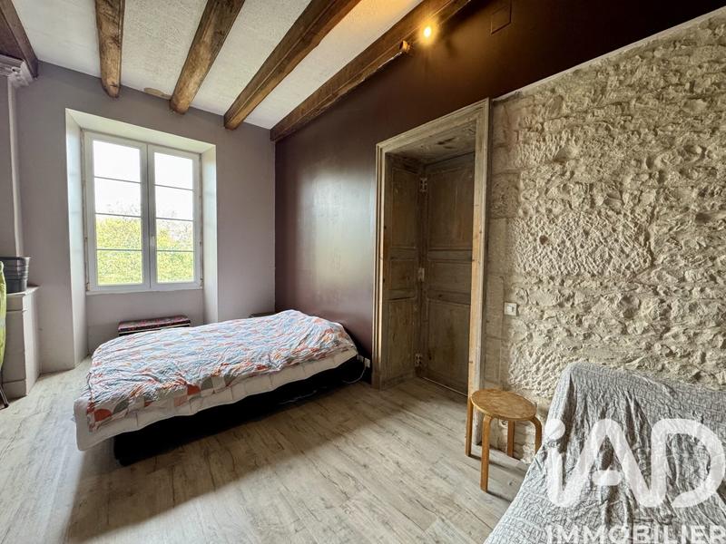 Maison - 238 m² - 6 pièces