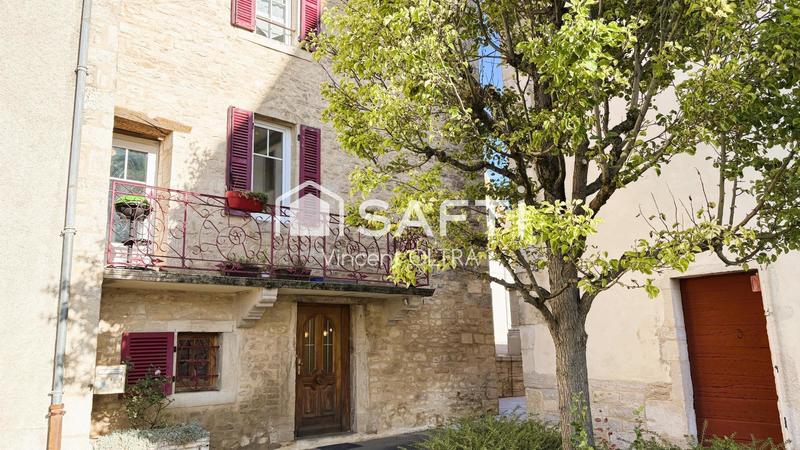 Maison - 168 m² - 9 pièces