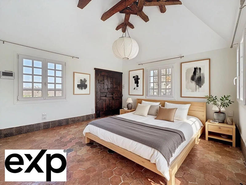 Maison - 189 m² - 10 pièces