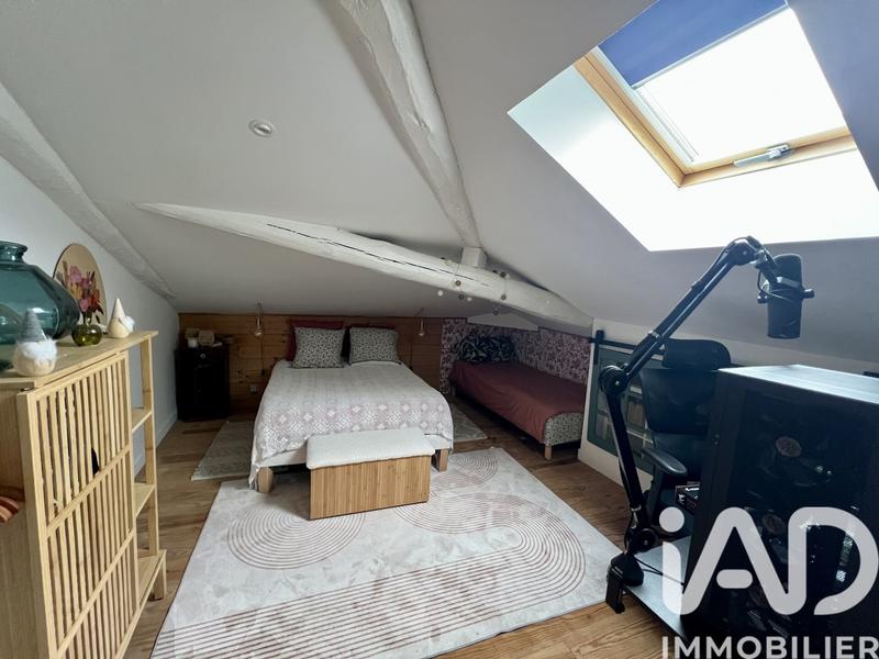 Maison - 167 m² - 9 pièces